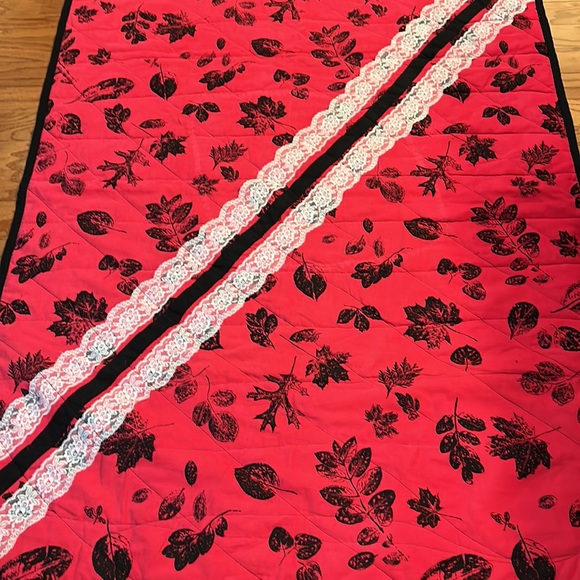 Handmade Quilt Personal Size or Lap Quilt Stunning Colors - Picture 2 of 8